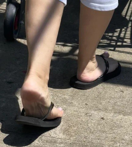 WaImart milf candid soles #0slvdZLY
