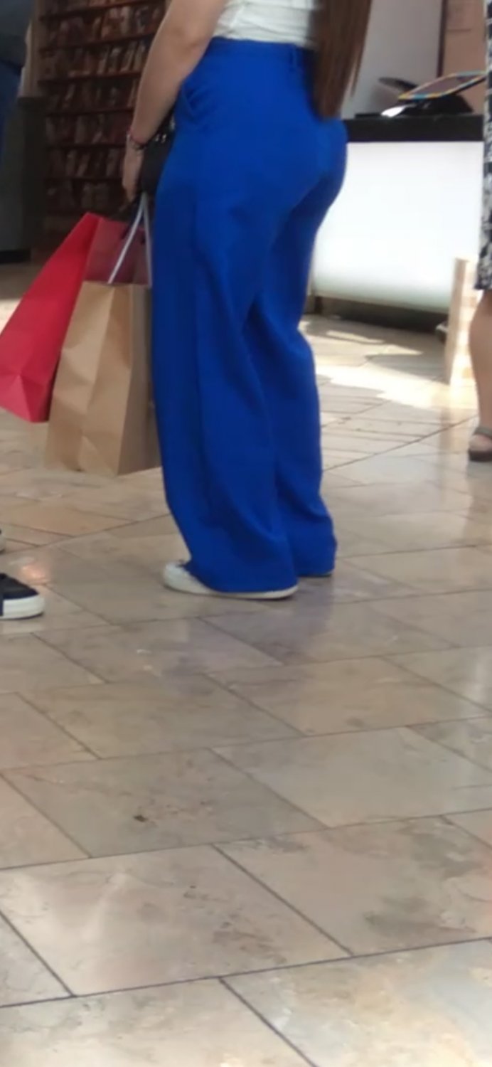 Fat ass latina in the mall in blue pants #88D35KUr